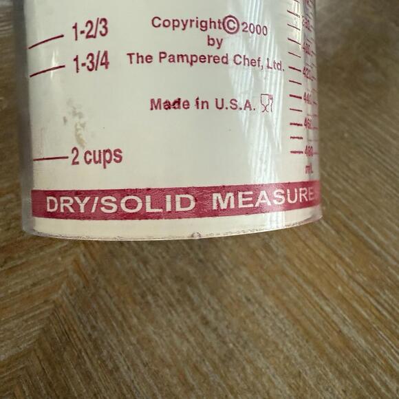 Pampered Chef Measure All Cup Measure For Solids And Liquids Up To 2 Cups - Picture 5 of 6